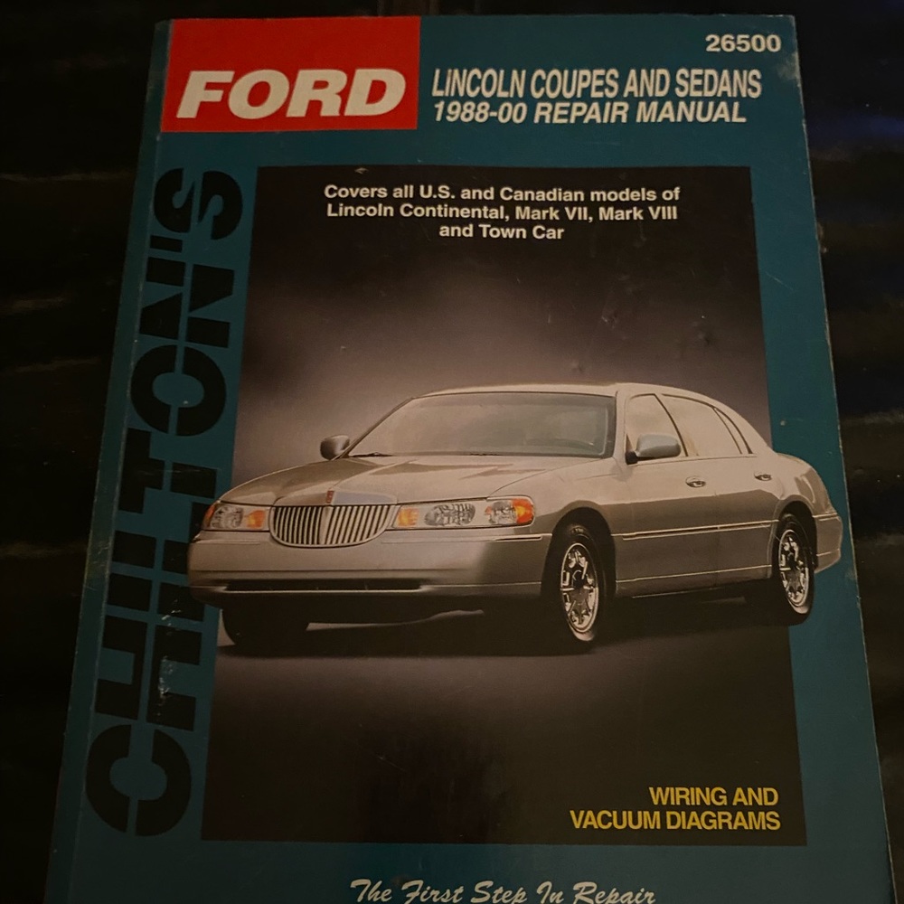 Chilton Ford Lincoln Coupes and Sedans 1988-00 Repair Manual #26500